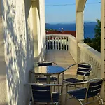 Apartament Ilak