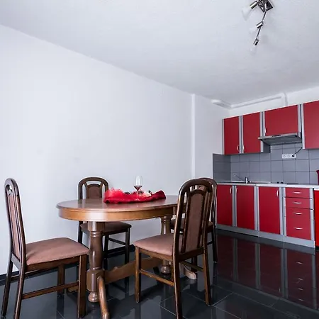 Ilak Apartman *
